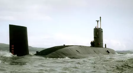 Het VK is begonnen met de sloop van de nucleaire onderzeeër HMS Swiftsure, die op het hoogtepunt van de Koude Oorlog urenlang onder het Russische vliegdekschip Kyiv lag en waardevolle gegevens verzamelde.
