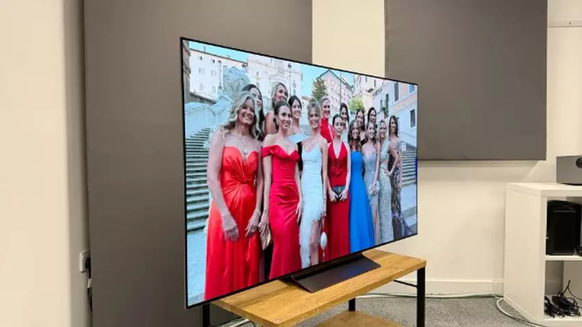 LG OLED evo C4 55 inch TV voor de woonkamer