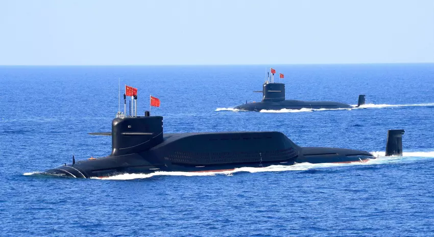 China gebruikt Russische technologie om de Type 096 kernonderzeeër met intercontinentale ballistische raketten en kernkoppen te bouwen.