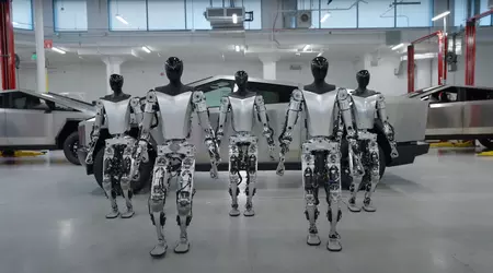 "Tesla Bot 'vriendelijke' humanoïde leert lopen en dingen oppakken met zijn handen (video)