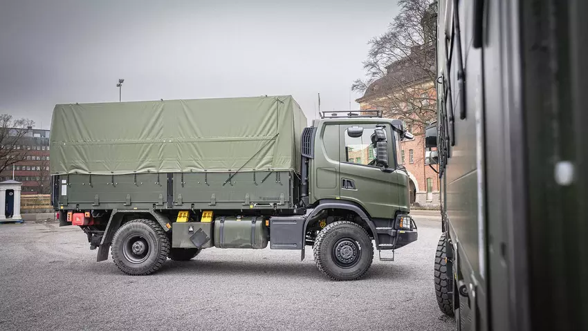 Dieplader 6x6 met tent en hydroboard