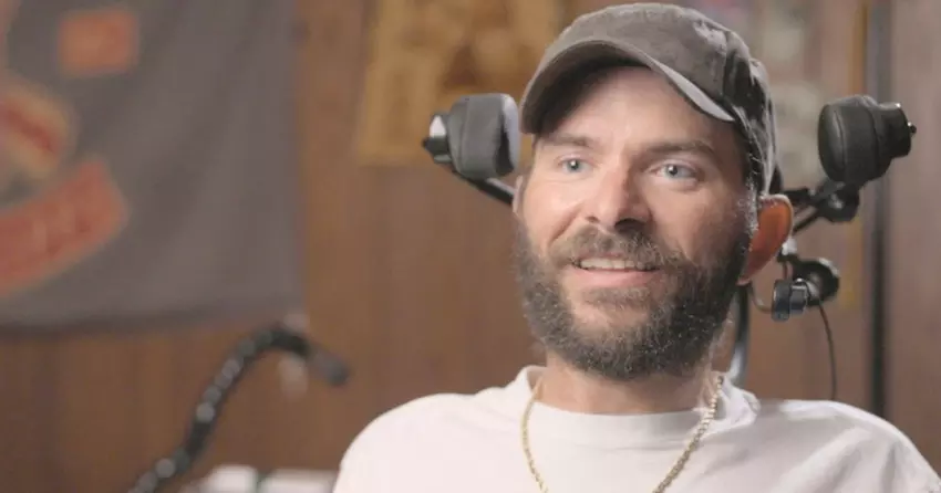 Ik speel, werk en leef dankzij de chip in mijn hoofd: de eerste Neuralink-patiënten doorbreken de norm