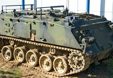 Vrijwilligers kopen 17 pantservoertuigen voor Azov ...