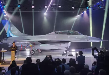 Argentinië presenteert officieel zijn eerste F-16 ...