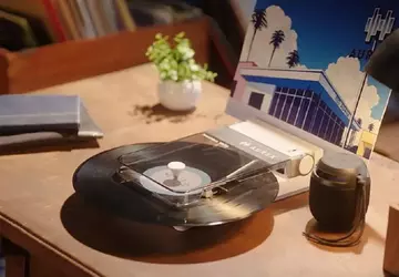 Toshiba heeft de Aurex AX-RP10 draagbare ...