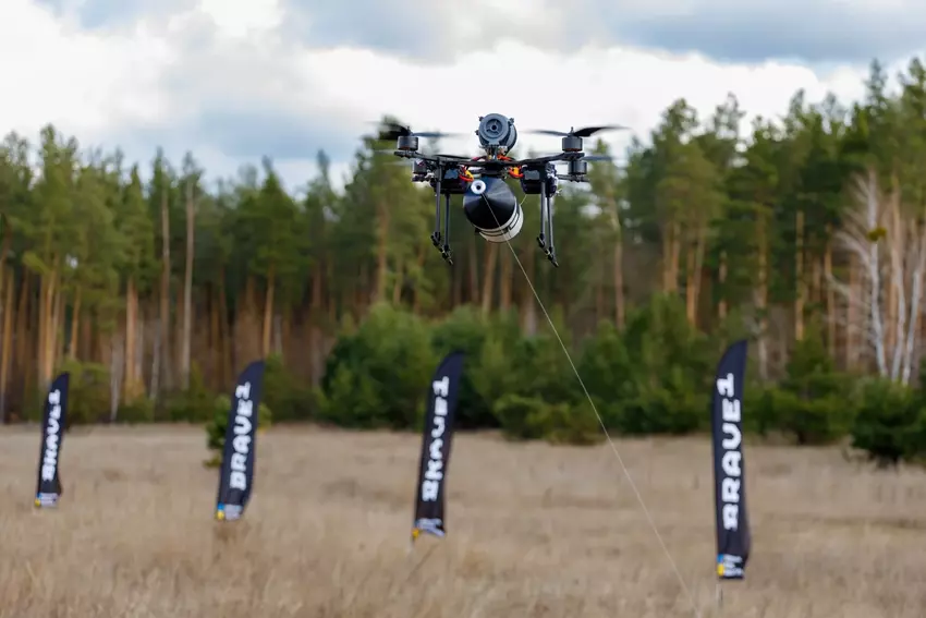 Vietnam presenteert eigen FPV-drones met glasvezel