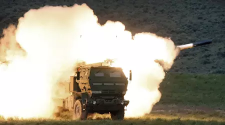 HIMARS / MLRS vernietigde een 25 miljoen dollar kostende Russische Tor-M2 grond-lucht raketwerper met een enkel 200.000 dollar kostend GMLRS projectiel.