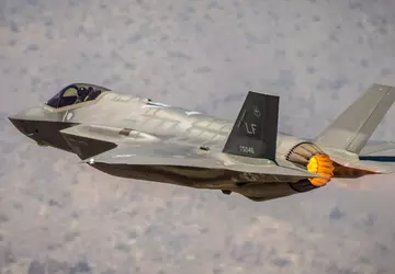 Pentagon bouwt geen adaptieve motor voor ...