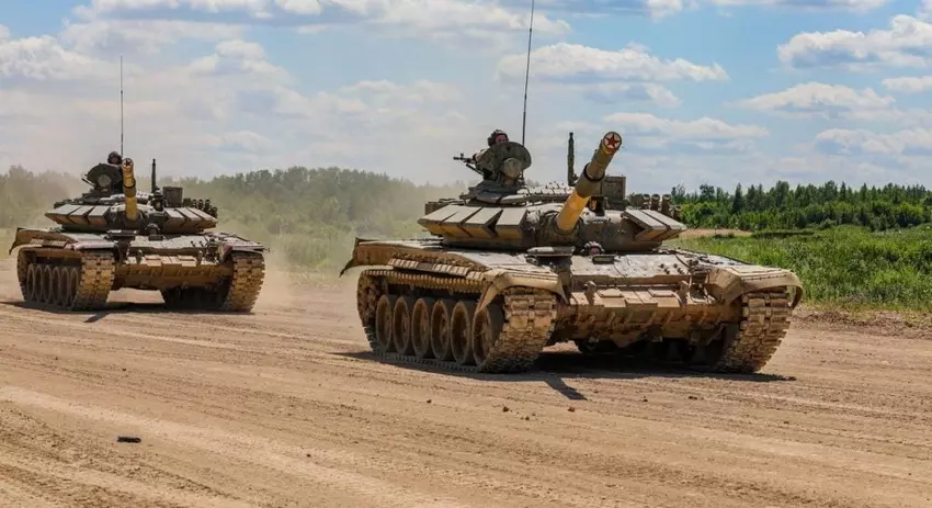 Een Oekraïense T-64BV schoot van dichtbij een Russische gemoderniseerde T-72B3 tank ter waarde van $3 miljoen neer.