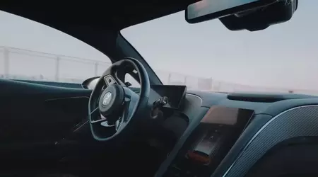BYD heeft gedemonstreerd hoe de 'God's Eye' automatische piloot een superauto bestuurt op een racecircuit