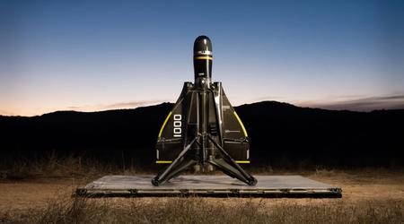 Anduril Roadrunner is 's werelds eerste herbruikbare onbemande onderschepper die kan landen zoals de Falcon 9-raket van SpaceX.