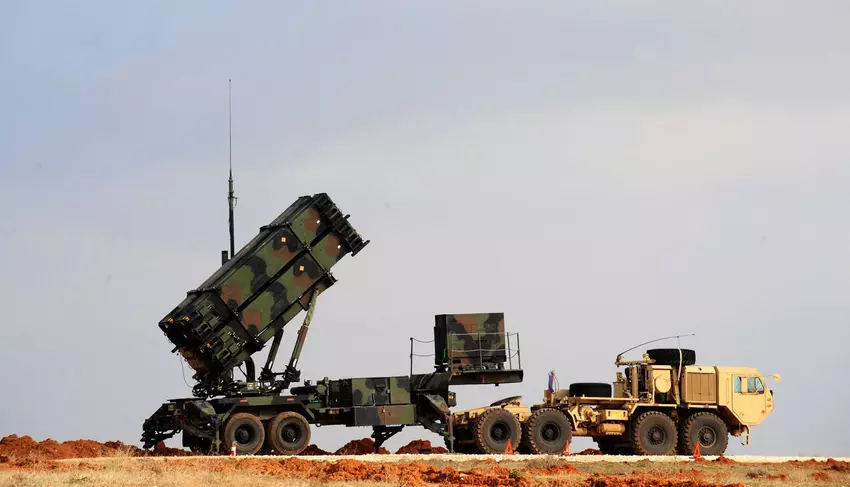 Japan zet MIM-104 Patriot PAC-3 grond-luchtraketsystemen in op 350 km van Taiwan om ballistische raketten te onderscheppen.