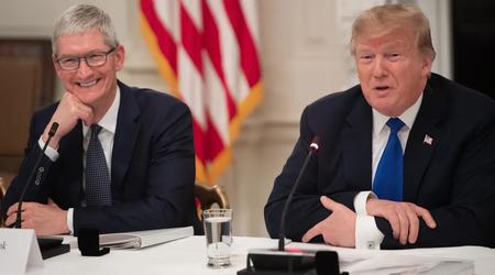 Apple CEO Tim Cook aanwezig bij inauguratie Donald Trump