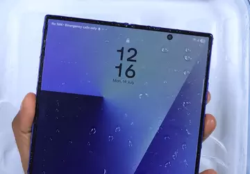 Galaxy Fold 7 ingeschakeld na 12 ...