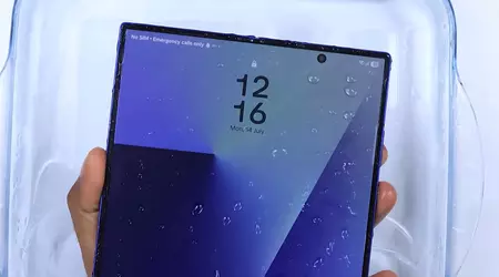 Galaxy Fold 7 ingeschakeld na 12 uur in de ijs en overleefde een onderdompeling in de rivier (video)