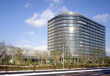 12 van de 14 Toyota-fabrieken in ...