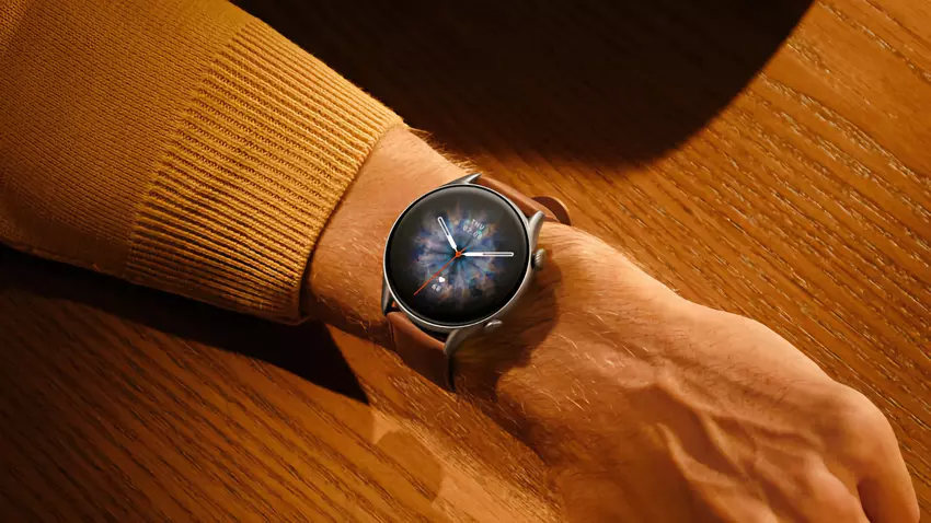 Amazfit GTR 3 Pro op Amazon: smartwatch met AMOLED-scherm, SpO2-sensor, Apple Health-ondersteuning en batterijduur tot 12 dagen met korting van €54,37