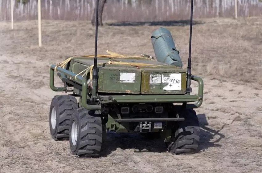 Oekraïne keurt nieuwe D-21 gronddrone goed voor gebruik