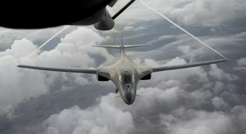 B-1B Lancer strategische bommenwerpers vlogen drie missies in acht dagen in het Midden-Oosten