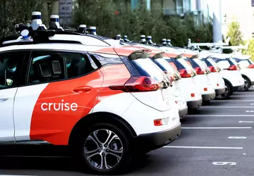 Cruise schrapt 900 werknemers en herziet ...