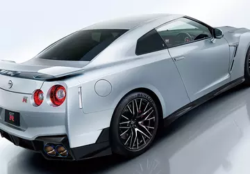 Nissan GT-R sluit 18-jarig tijdperk af: ...