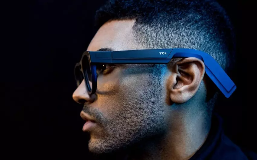 TCL kondigde de RayNeo X2 augmented reality-bril aan met Micro-LED-schermen, ingebouwde speakers, camera en Qualcomm Snapdragon XR2-chip.