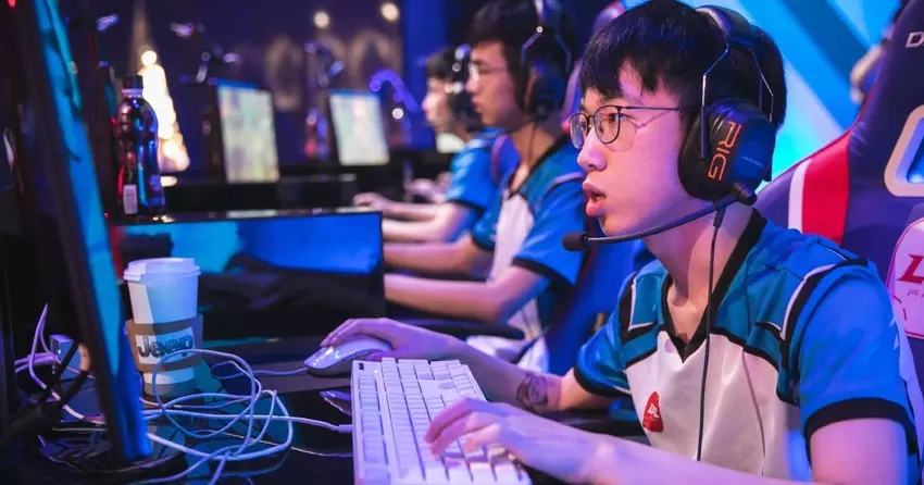 "Je zult opgroeien en dan zul je spelen": China legt opnieuw beperkingen op aan speeltijd voor kinderen tijdens de wintervakantie