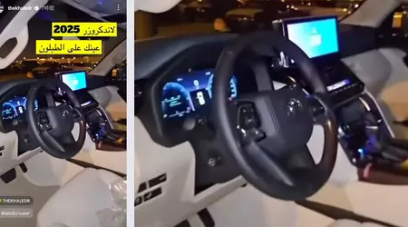 Eerste foto van de vernieuwde Toyota Land Cruiser 300 met 12,3-inch digitaal cluster