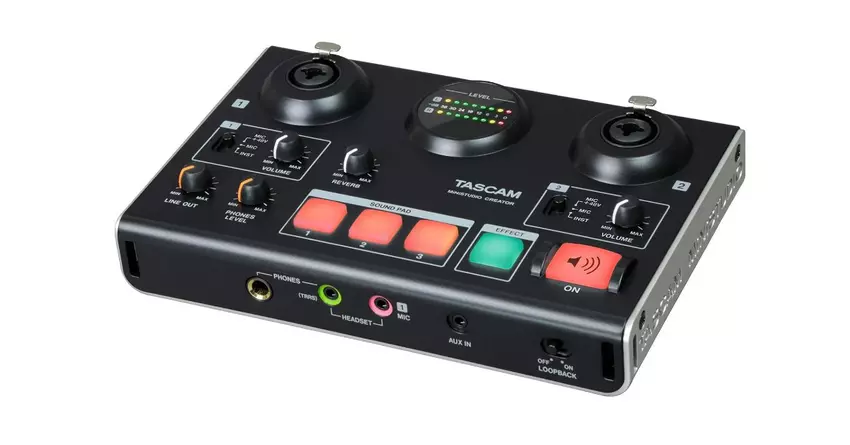 Tascam MiNiSTUDIO Creator US-42B mixer podcast