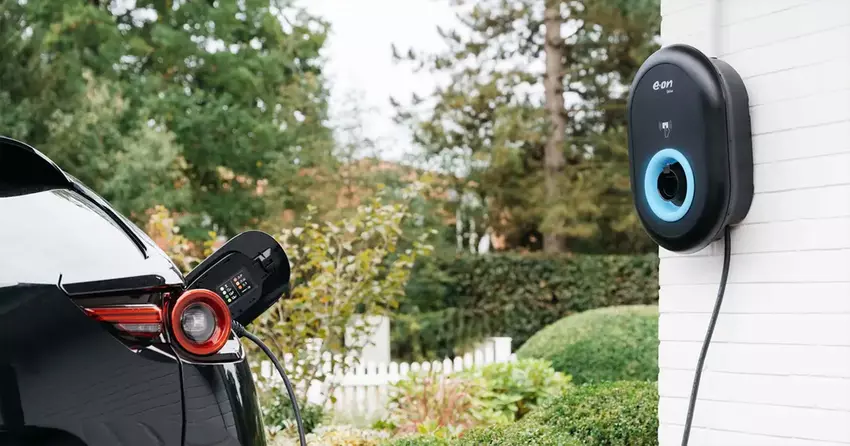 Laad op en bespaar tot 900 euro per jaar: E.ON introduceert bidirectioneel opladen voor elektrische auto's
