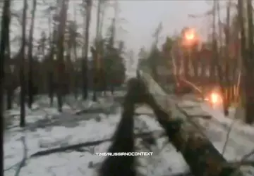 Russisch konvooi aangevallen door clustermunitie: opname ...