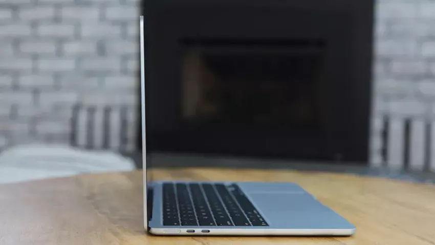 Apple Macbook Air M4 of Dell XPS 13