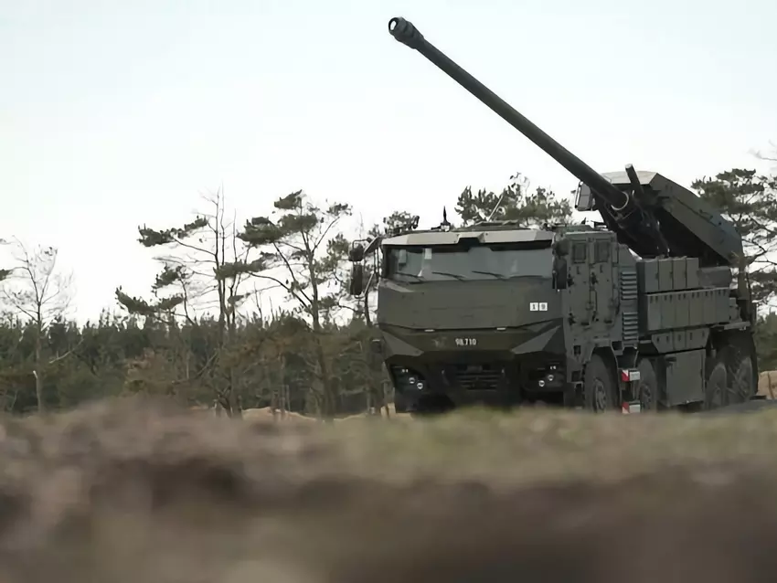 De Oekraïense strijdkrachten gebruiken al CAESAR zelfrijdende artillerie-eenheden op basis van Tatra 8x8 chassis