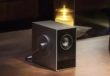LG CineBeam Qube: 120-inch projector met ...