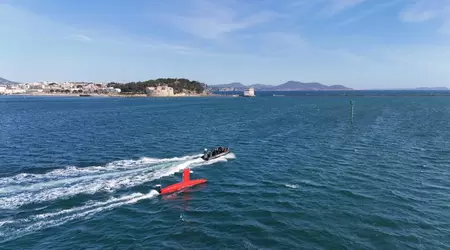 Franse marine wil amfibisch helikopterdekschip combineren met oppervlaktedrones