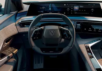 Peugeot onthult vernieuwde i-Cockpit met 21-inch ...