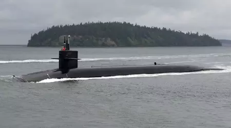De VS hebben een Ohio-klasse onderzeeër met kernaandrijving en 154 Tomahawk kruisraketten of Trident II intercontinentale ballistische raketten naar het Midden-Oosten gestuurd.