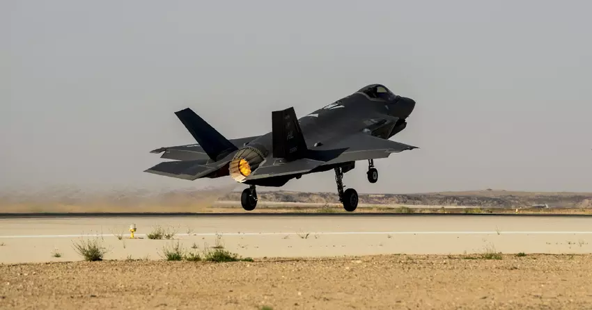 De F-35 Lightning II dwong de Russische Su-35 gevechtsvliegtuigen hun agressie tegen Amerikaanse MQ-9 Reaper-drones in Syrië te verminderen.