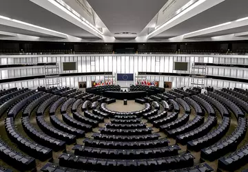 EU keurt wet goed om kunstmatige ...