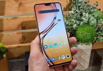 Vivo V23 5G review: 's werelds ...