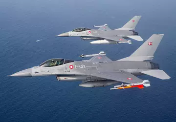 Denemarken vertelt wanneer het eerste F-16 ...