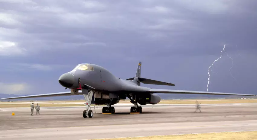 Amerikaanse B-1B Lancer strategische bommenwerpers brachten een historisch bezoek aan Turkije