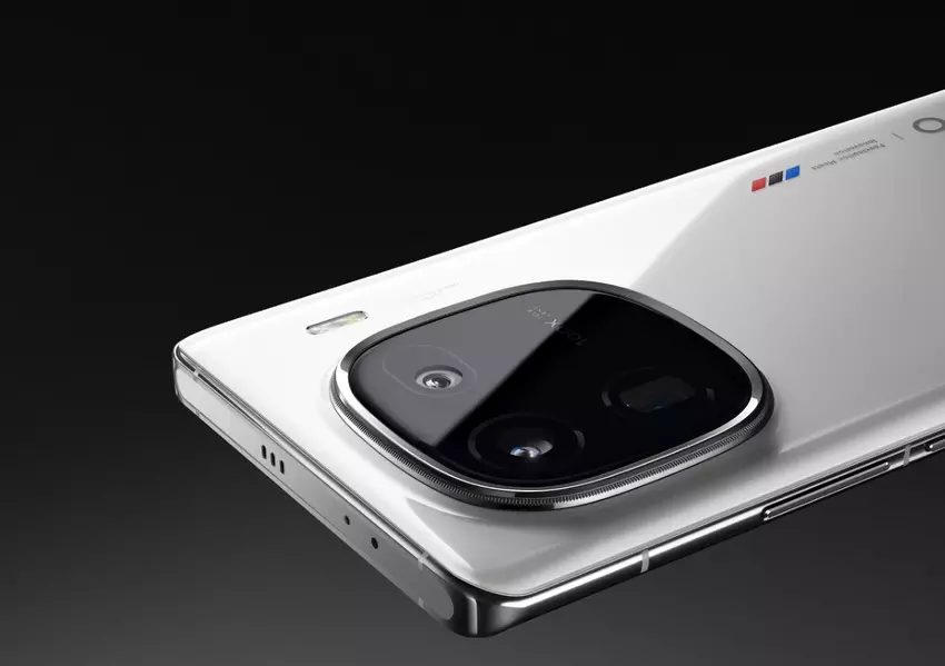 Bevestigd: de iQOO 12 Pro krijgt een 2K E7 AMOLED-scherm met 144Hz, tot 16GB RAM, tot 1TB ROM, IP68-bescherming en een Snapdragon 8 Gen 3-chip.