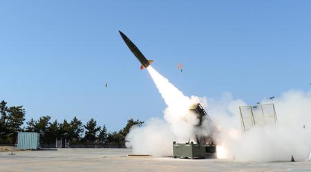 De Republiek Korea investeert 218 miljoen dollar in de ontwikkeling van de KTSSM-II tactische ballistische raket om Noord-Koreaanse bunkers en raketsystemen te verslaan.