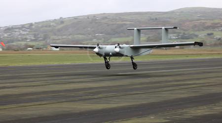 De AFU gebruikt de Britse ULTRA UAV met een laadvermogen tot 100 kg en de mogelijkheid om tot 1000 km te vliegen.