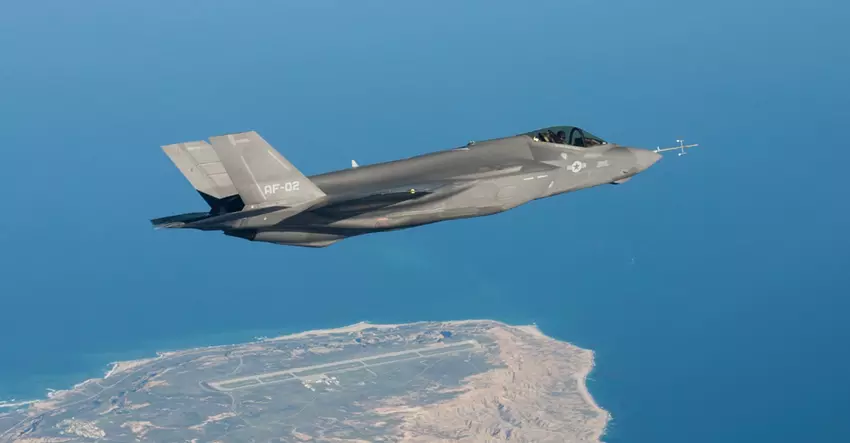 De Amerikaanse marine wil F-35 Lightning II gevechtsvliegtuigen van de vijfde generatie uitrusten met nieuwe JAGM-F raketten.