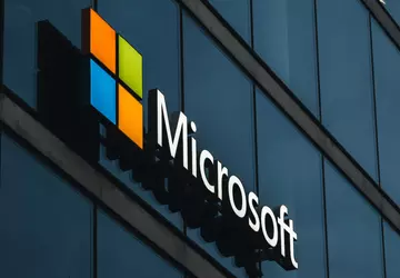 Winst Microsoft stijgt met 33 procent ...