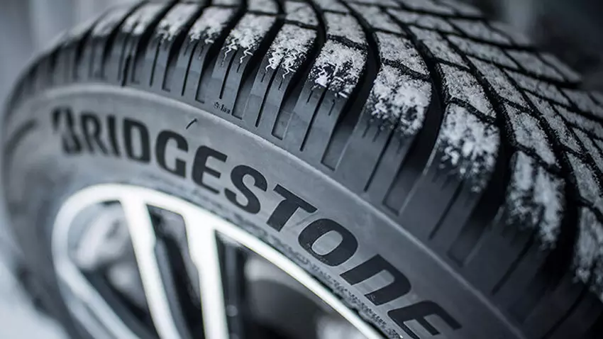 Bridgestone Blizzak LM005-banden voor Porsche Panamera