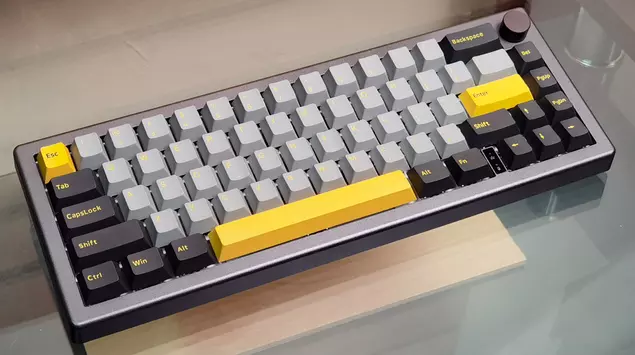 Epomaker EK68 review: draadloos mechanisch toetsenbord ...