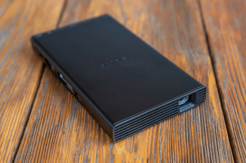 MP-CD1 projector test en review